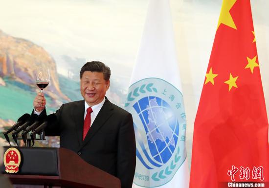 6月9日，中国国家主席习近平在青岛国际会议中心举行宴会，欢迎出席上海合作组织青岛峰会的外方领导人。